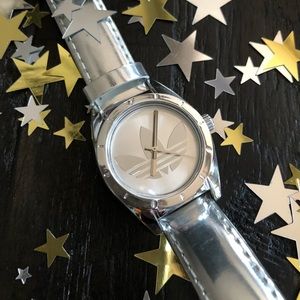 Women’s Adidas Watch NWT ⌚️